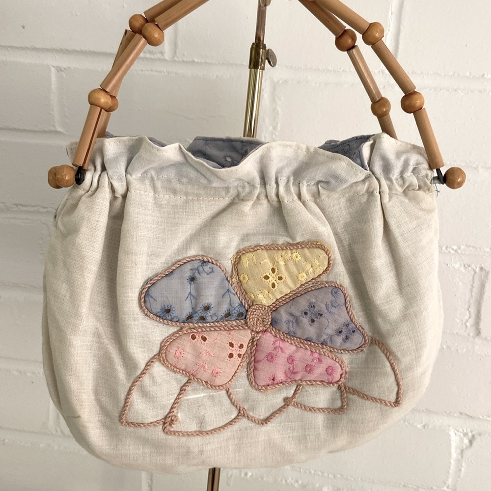 80’s-90’s old style reversible cottage core chic wood beaded double handle purse